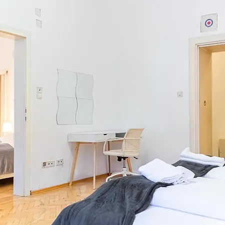 Deluxe 3Br Apt. Wiener Stadthalle - Suitable For Longstays Exterior photo