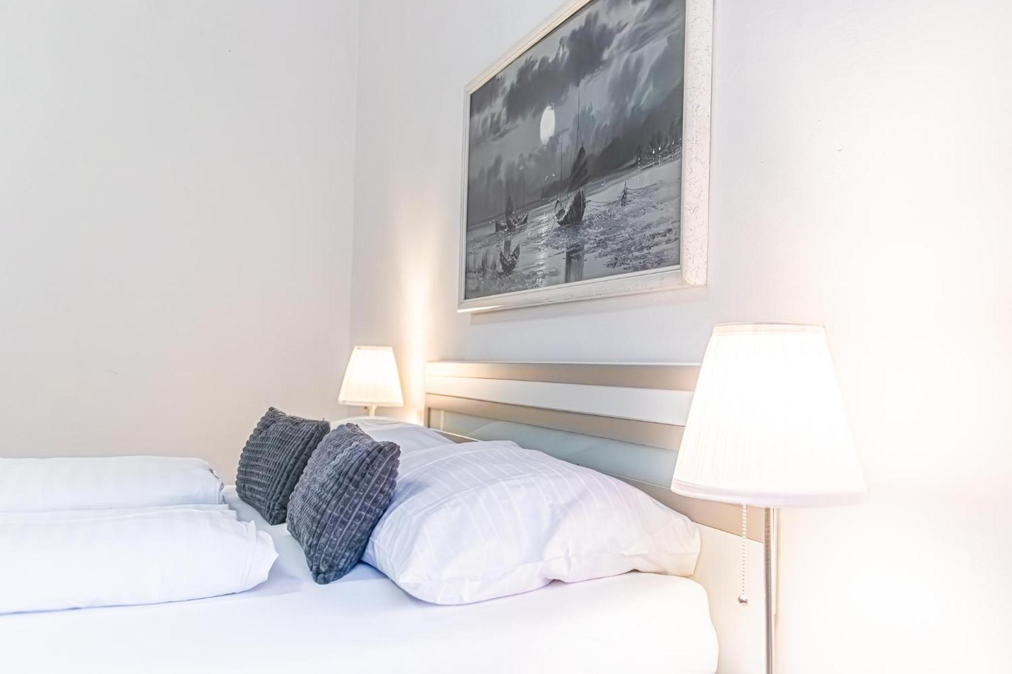Deluxe 3br Apt. Wiener Stadthalle - Suitable For Longstays * Wenen